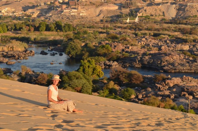 Dahabeya (program KHNOUM) 1 night hotel and 4 nights from Esna to Aswan