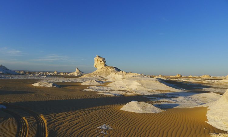 Desert secrets (White desert 4 days3 nights from Cairo)